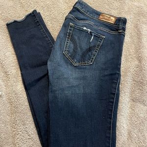 Hollister Low-Rise Super Skinny SZ5